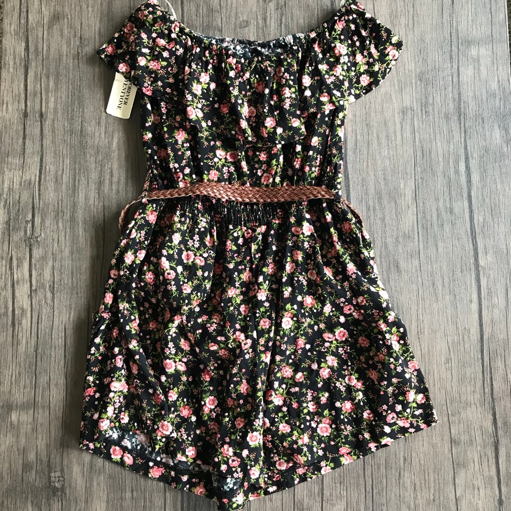 FLORAL ROMPER WITH BELT